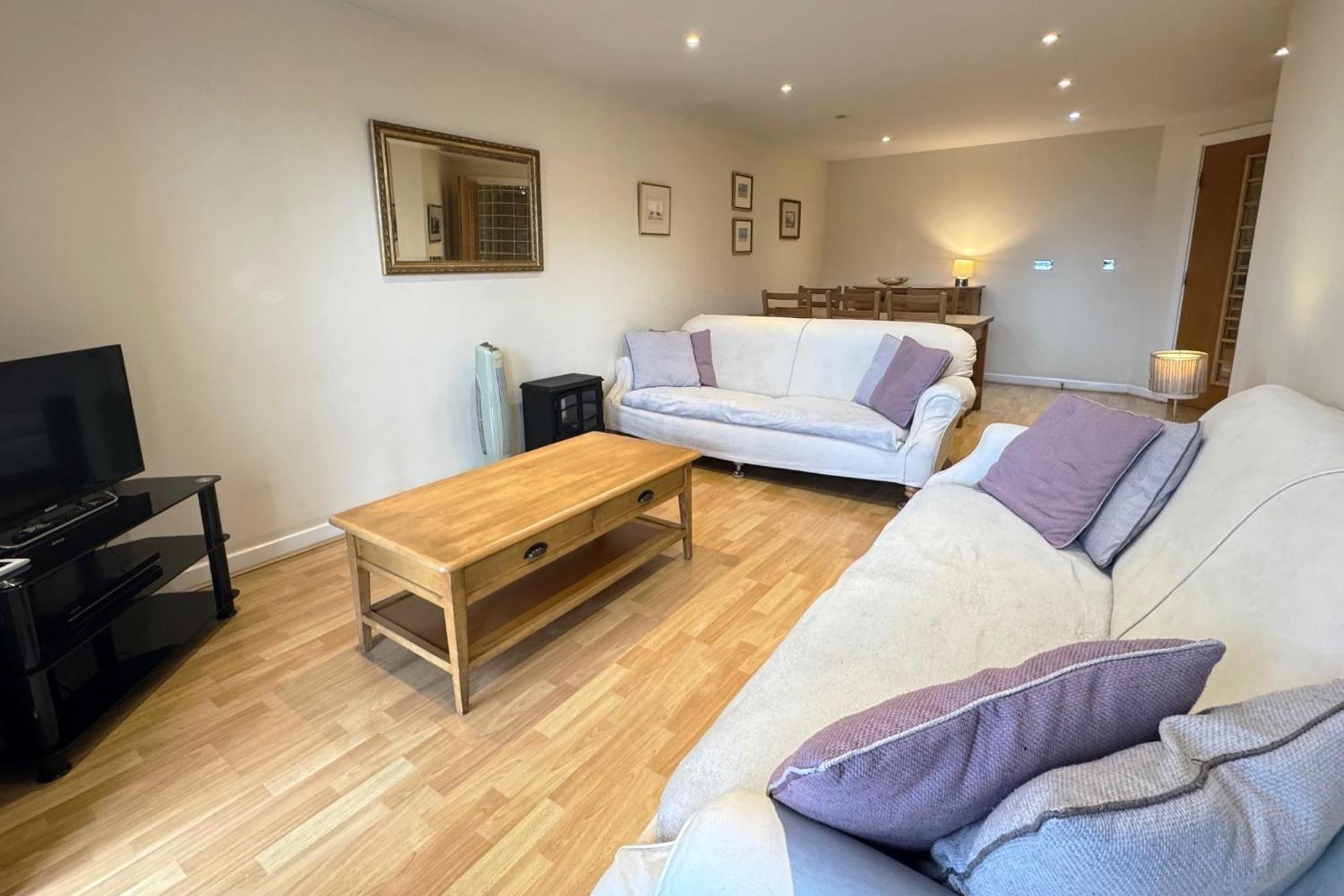 The Greenwich - Two Bedroom Apartment With Parking, Close To Ferry Terminals เซาธ์แธมป์ตัน ภายนอก รูปภาพ